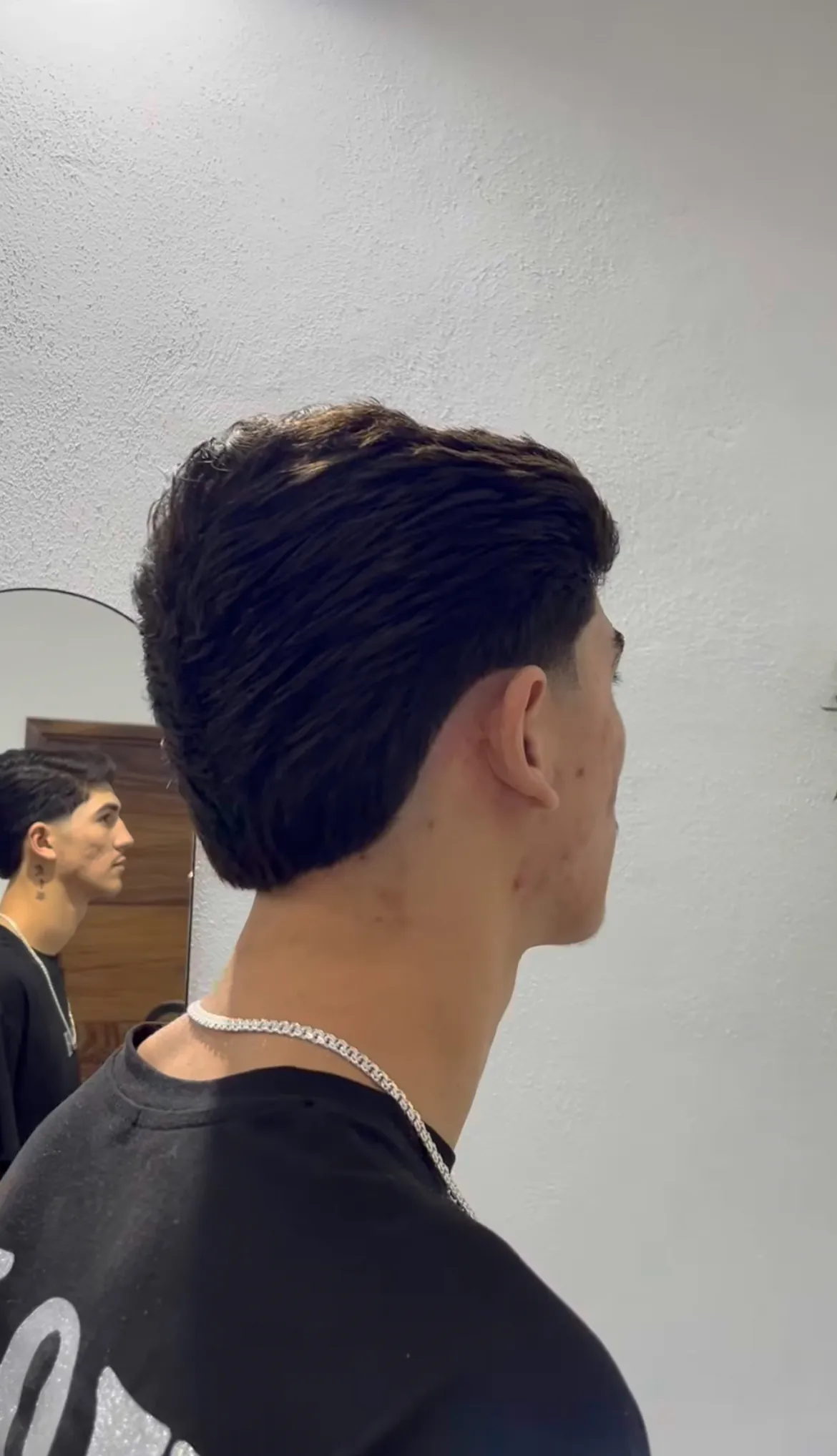 Corte taper con textura, vista trasera